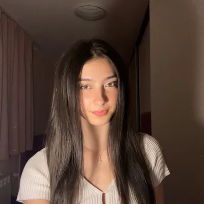Ana-Maria Petcu headshot