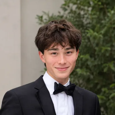 Jun Horkan headshot