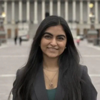 Khushi Thakkar headshot